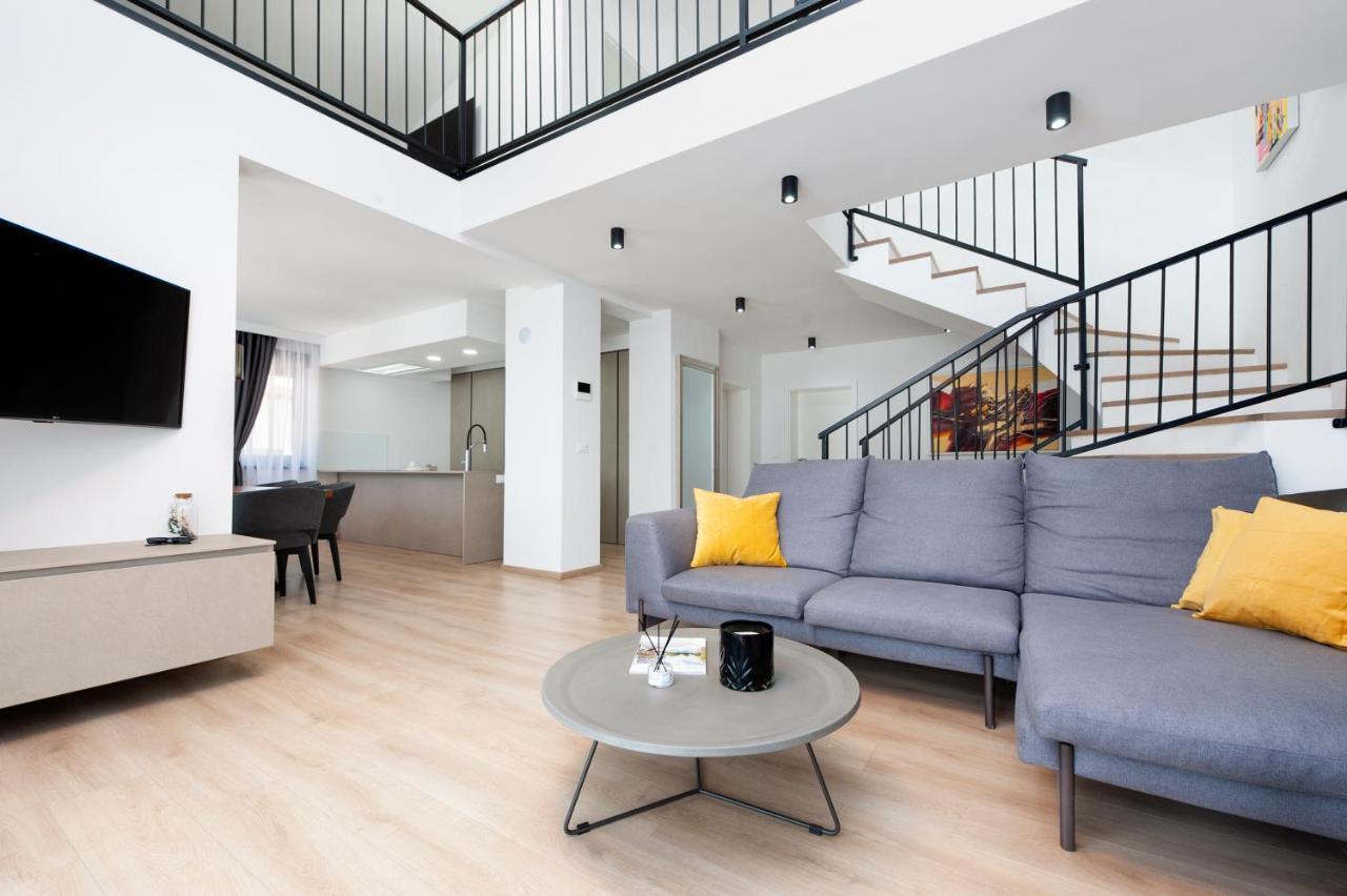 Luxury Levante 2 Apartment
