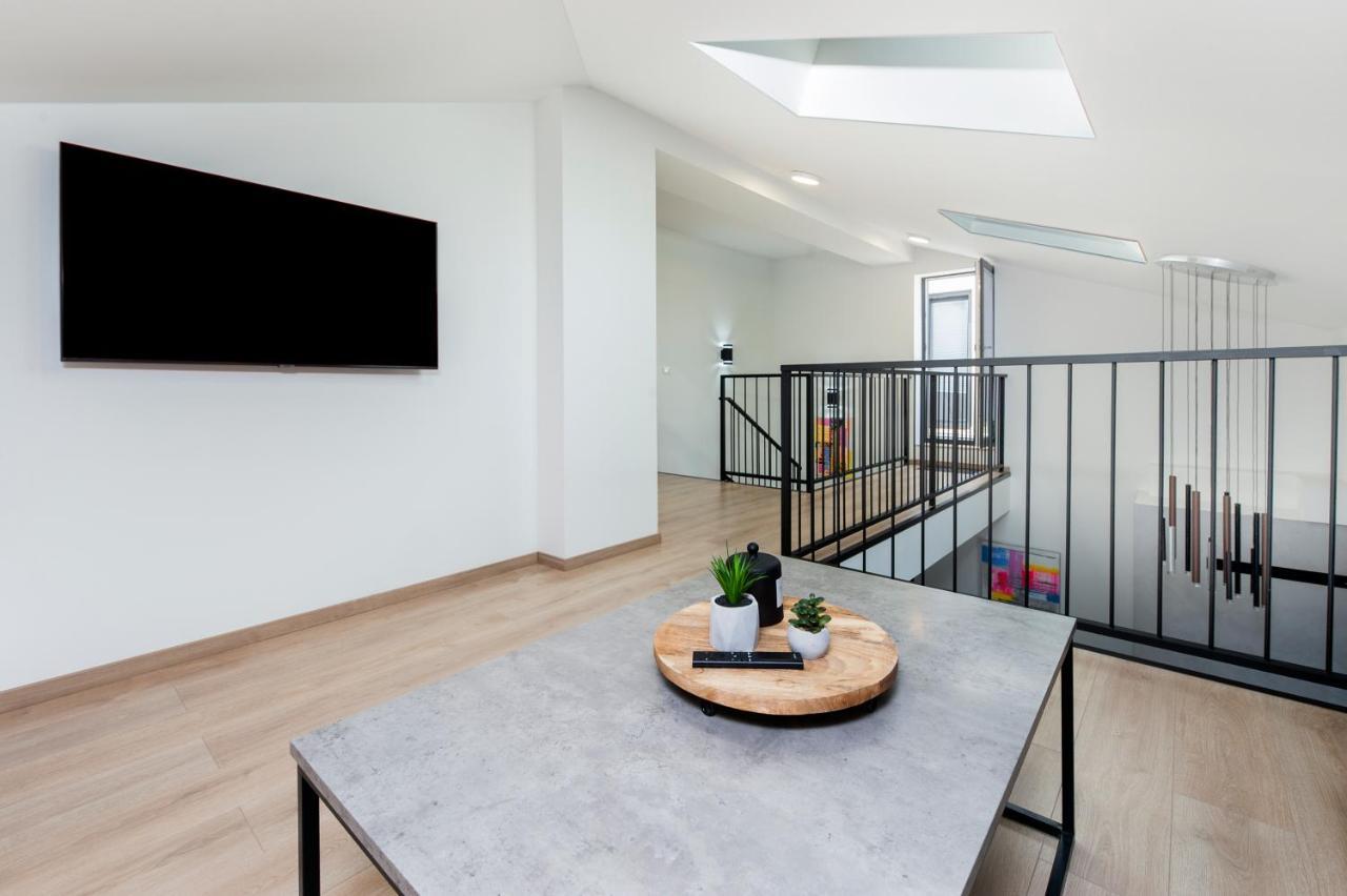 Luxury Levante 2 Apartment