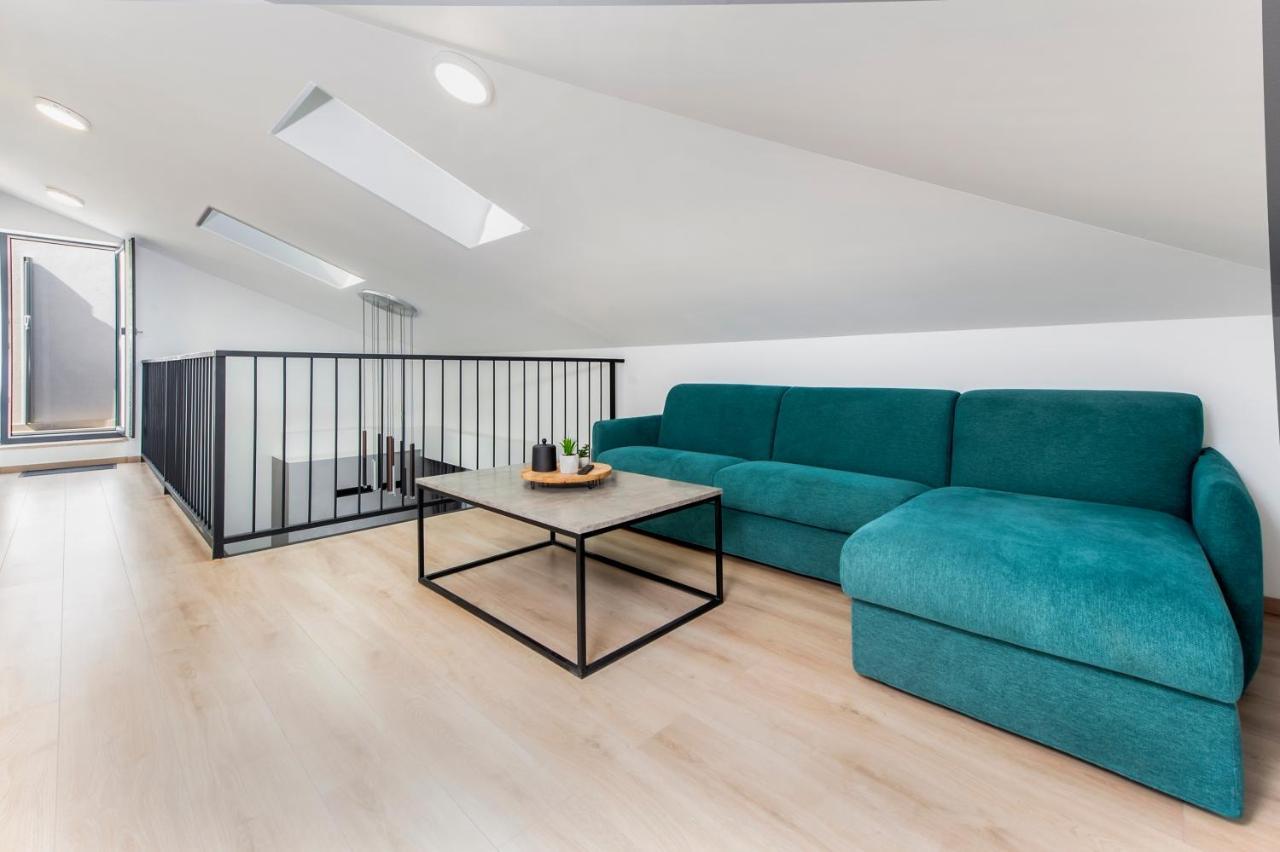 Apartment Luxury Levante 2 *