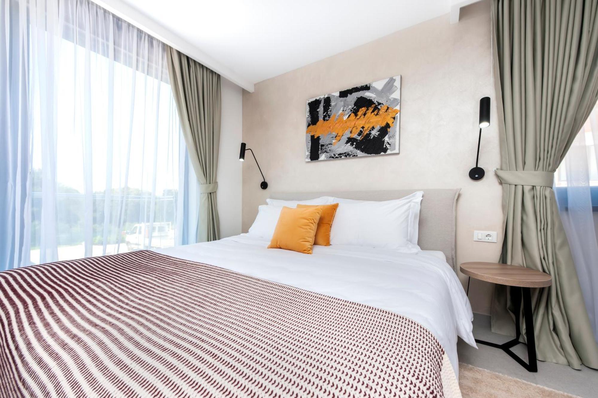 Luxury Levante 2 Apartment