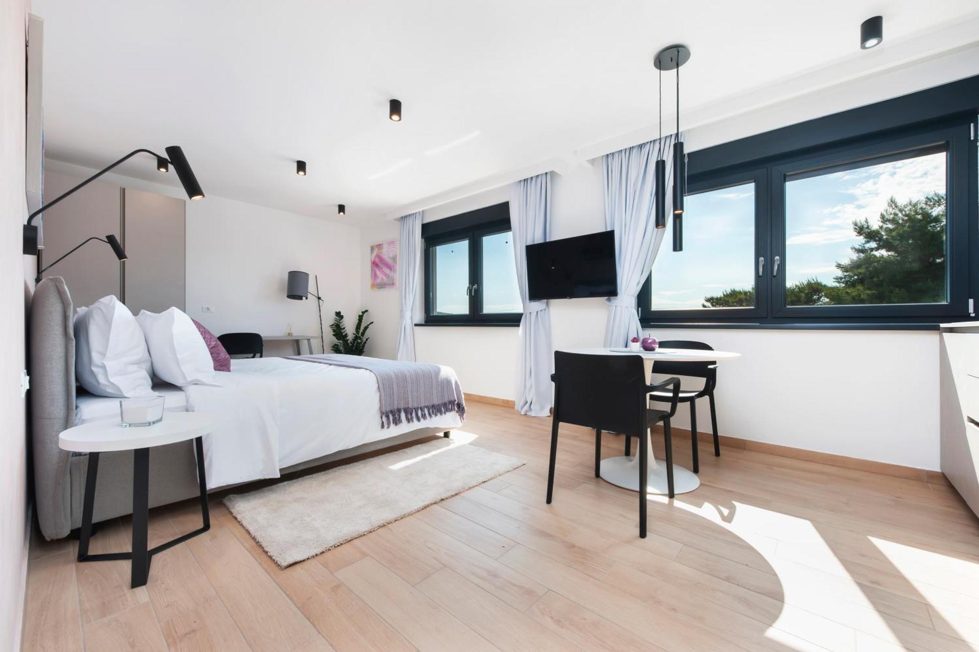 Luxury Levante 2 Apartment